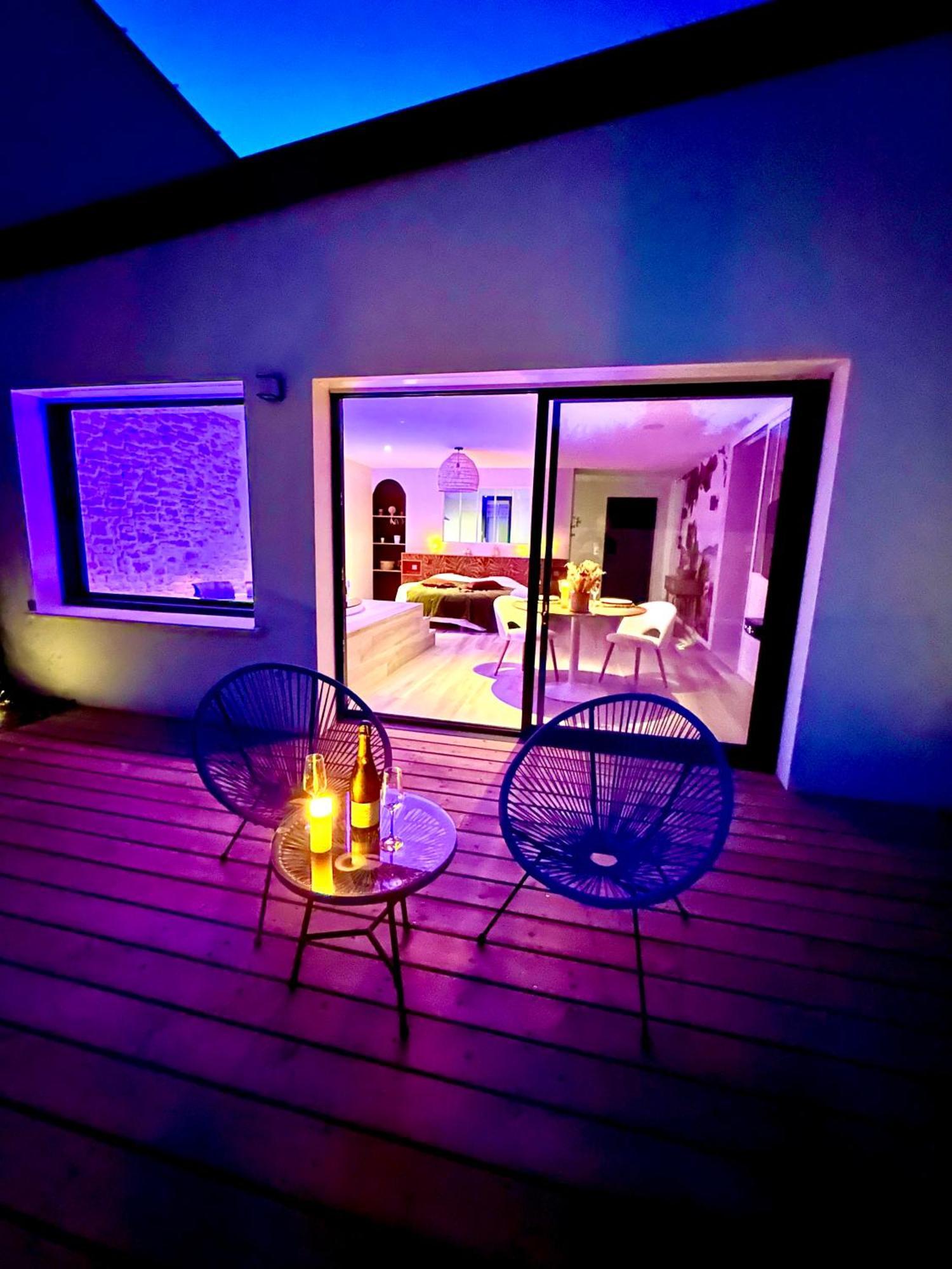 Les Suites Du Payre - Suite Romance Saint-Hilaire-de-Talmont Экстерьер фото