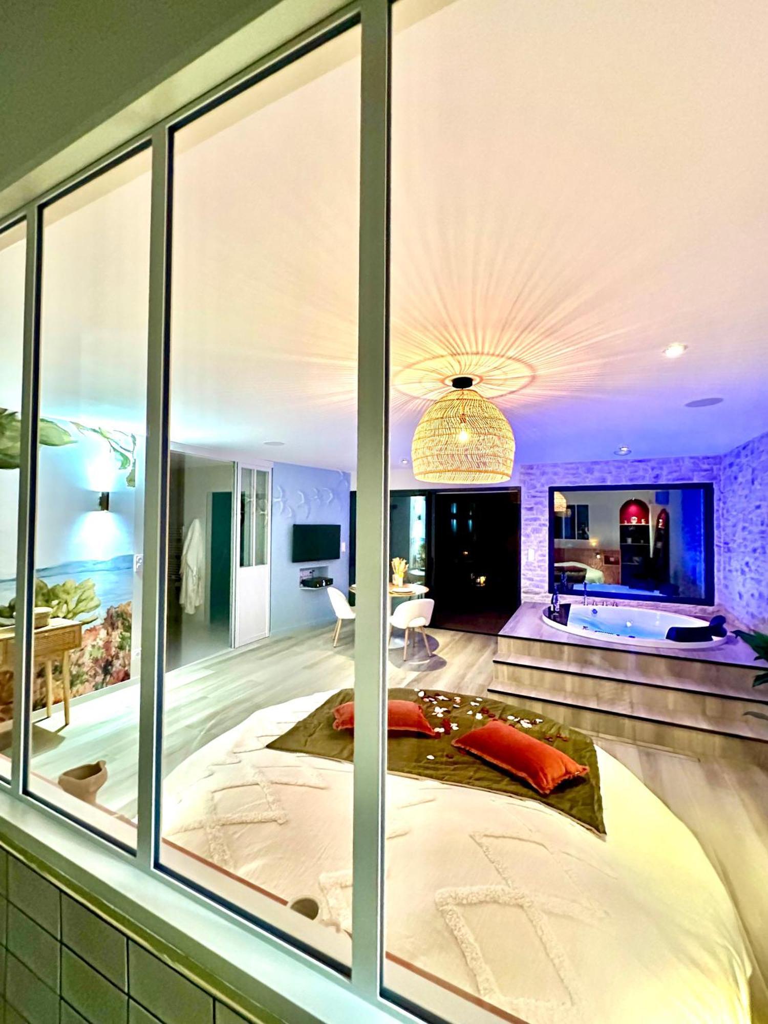 Les Suites Du Payre - Suite Romance Saint-Hilaire-de-Talmont Экстерьер фото