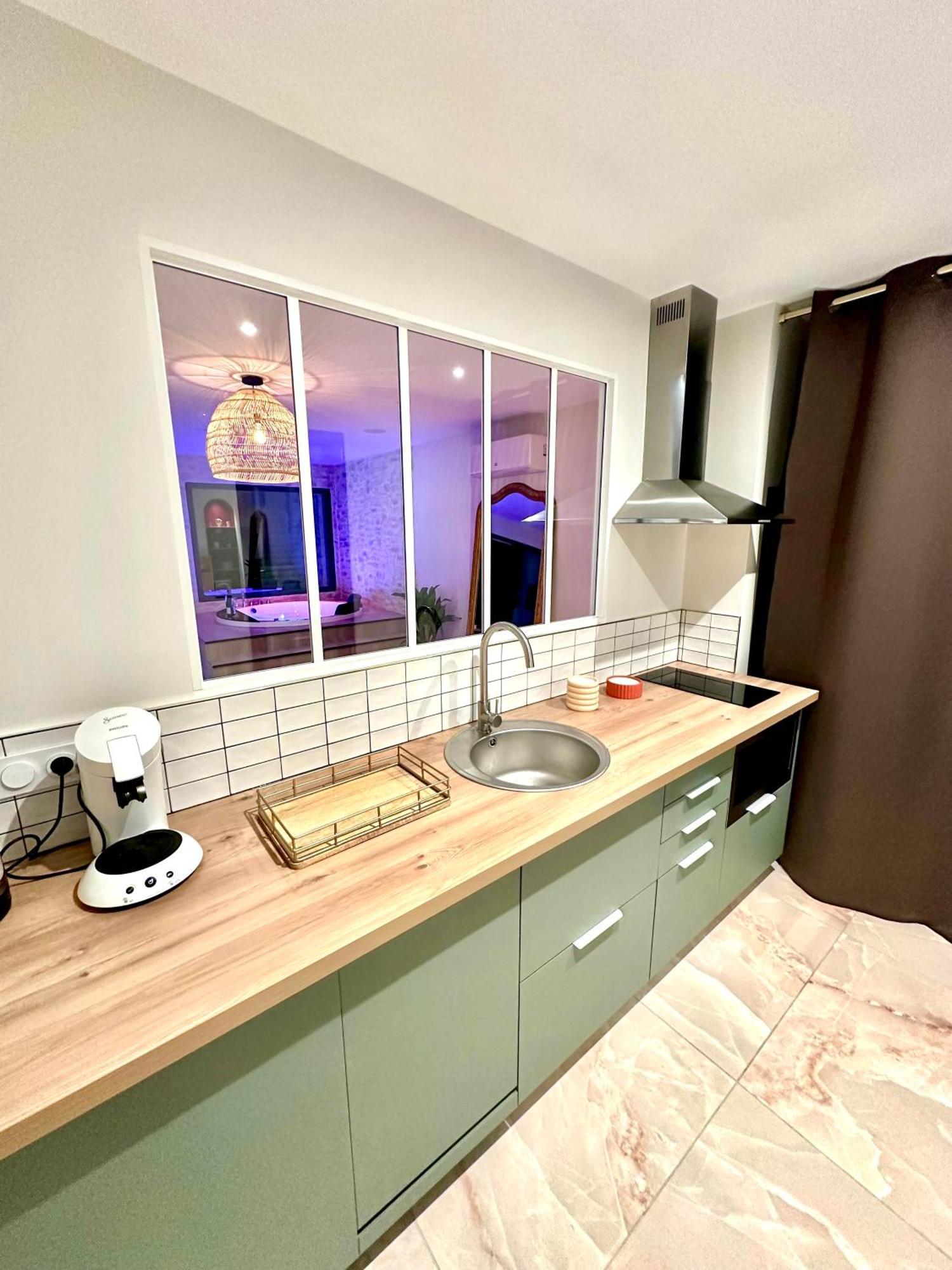 Les Suites Du Payre - Suite Romance Saint-Hilaire-de-Talmont Экстерьер фото