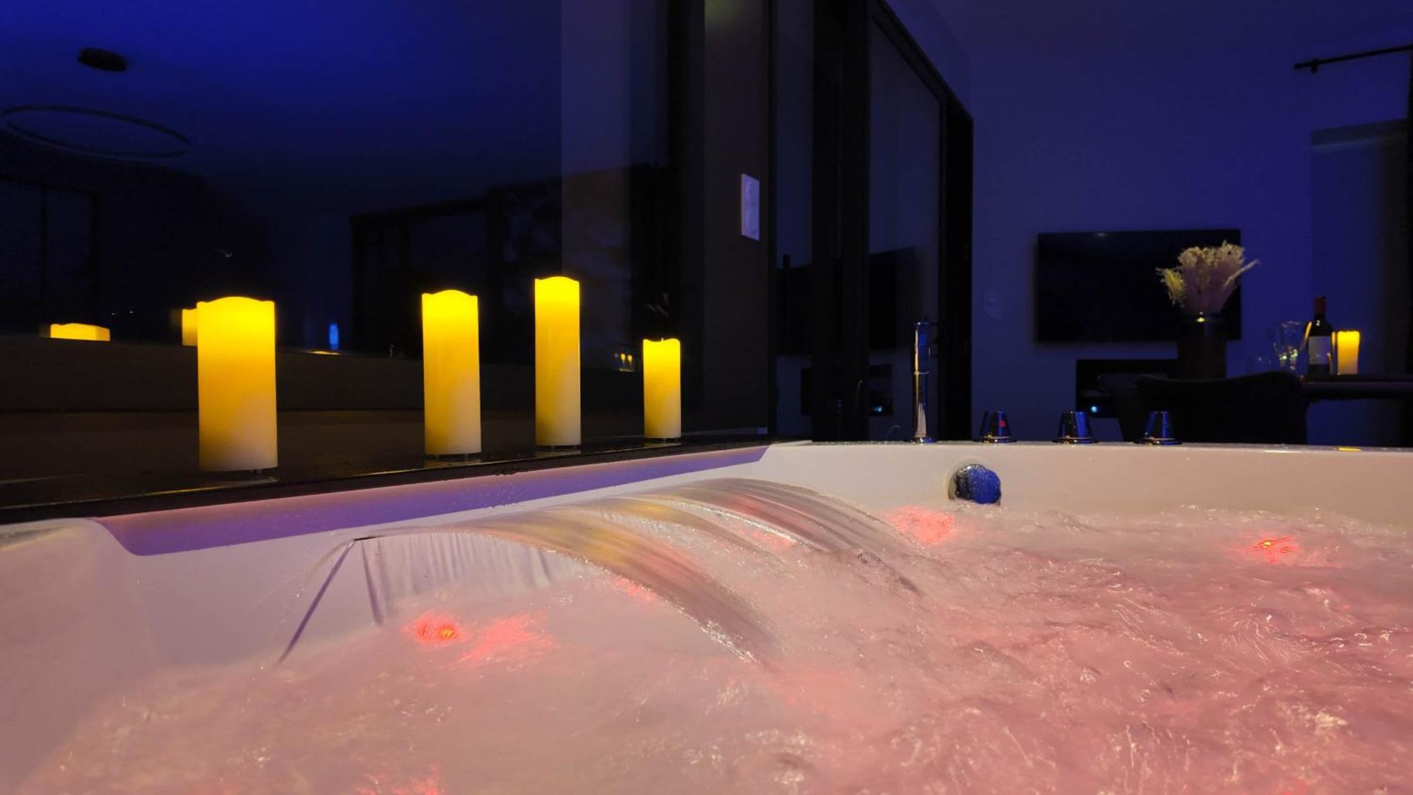 Les Suites Du Payre - Suite Romance Saint-Hilaire-de-Talmont Экстерьер фото